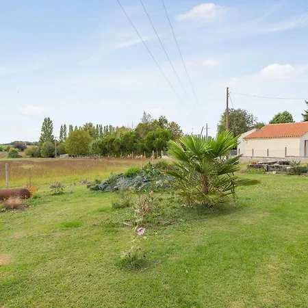 Apartment Accueillant A Sur Gironde 45 M² Terrasse