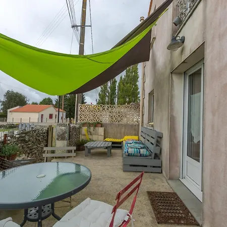 דירה Accueillant A Mortagne-sur-gironde, 45 M², Terrasse Mortagne-sur-Gironde